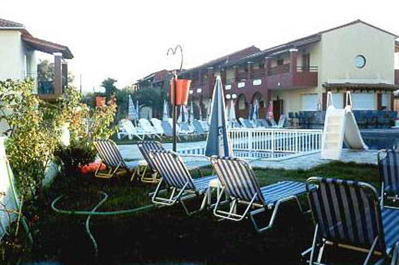 Roda Oasis Hotel Exterior photo